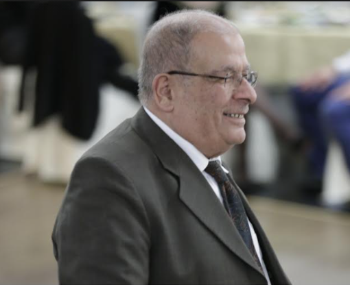 كاهن فاضل أم لصّ حقير ودجال نصاب خائن للعيش والملح!